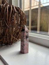 Load image into Gallery viewer, Rhodonite Tower