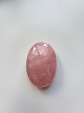 Load image into Gallery viewer, Rose Quartz Palmstone
