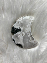 Load image into Gallery viewer, Moss Agate Moon