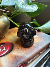 Load image into Gallery viewer, Smoky Quartz Skull