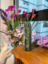 Load image into Gallery viewer, Fuchsite Tower