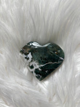 Load image into Gallery viewer, Moss Agate Heart