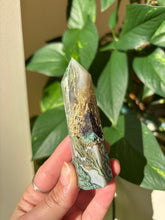 Load image into Gallery viewer, Moss Agate Tower