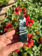 Load image into Gallery viewer, Green Sardonyx Tower