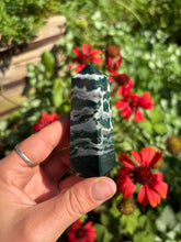 Load image into Gallery viewer, Green Sardonyx Tower