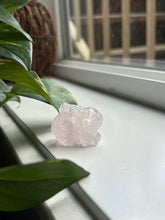 Load image into Gallery viewer, Rose Quartz Bunny