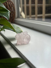 Load image into Gallery viewer, Rose Quartz Bunny