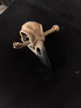 Load image into Gallery viewer, 3D printed animal skull hair accessory - Raven
