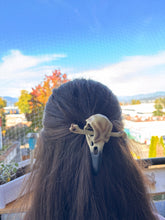 Load image into Gallery viewer, 3D printed animal skull hair accessory - Raven
