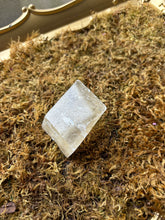 Load image into Gallery viewer, Optical Yellow Calcite
