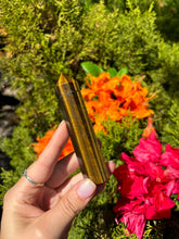 Load image into Gallery viewer, Tigers Eye Tower
