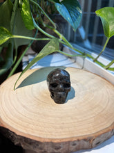 Load image into Gallery viewer, Yooperlite Skull

