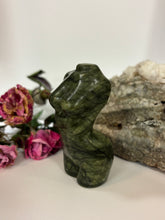 Load image into Gallery viewer, Serpentine Body (sm)
